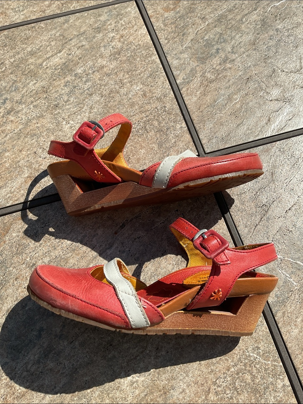 The Art Company red slingback shoes - Picture 7 of 8